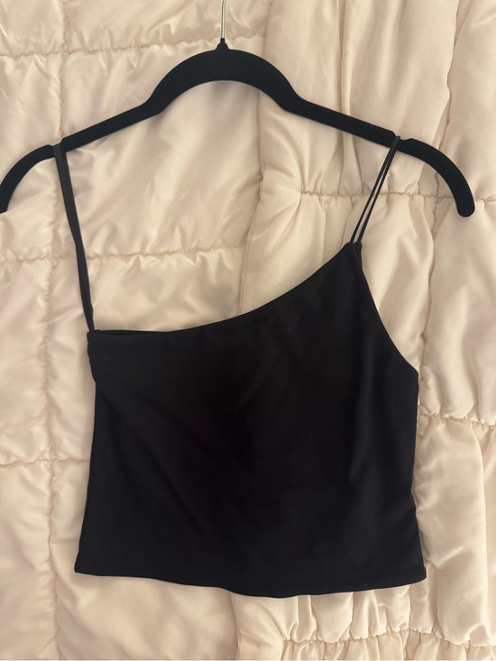 Aritzia Tops - Aritzia - Bavarian Contour Black One-Shoulder Cami Top